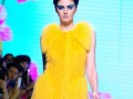 2013中国裘皮·皮革时尚：曲姿裘皮系列新品发布秀（图）